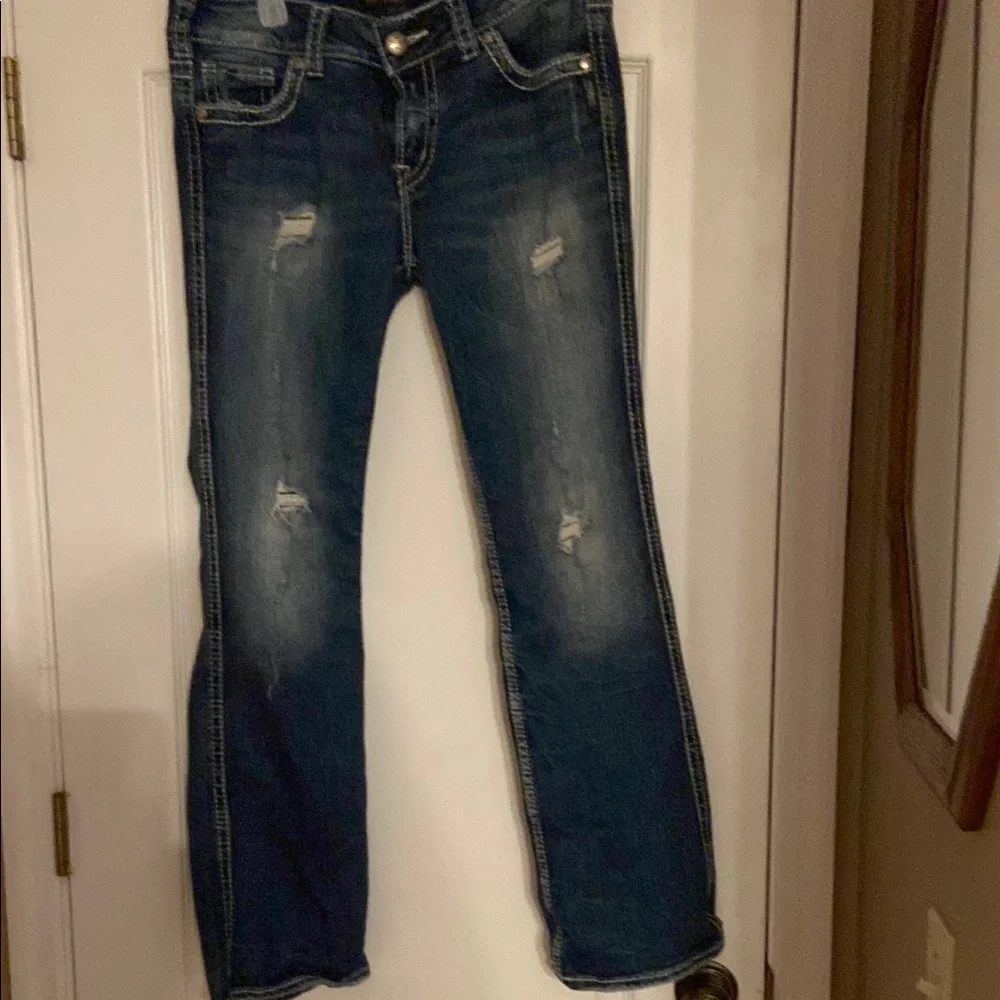 Silver Jeans Blue Boot Cut with Distinctive Stitching - Picture 2 of 5